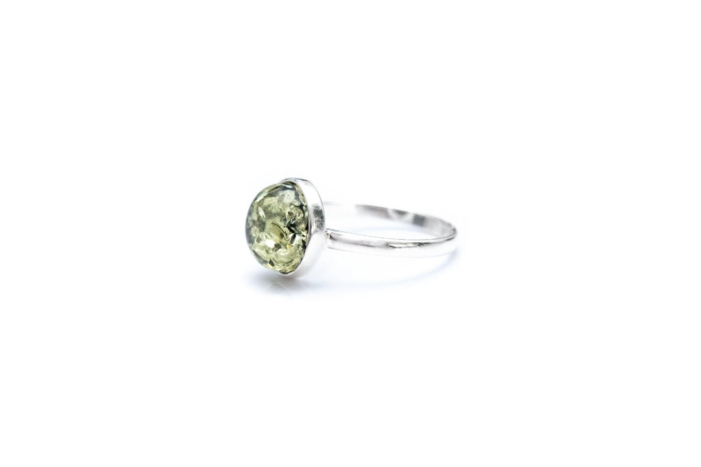 ESSENTIALS Green Amber Solitaire Ring - Minimal and Modern Jewelry Box Must-Have - BEYRUN