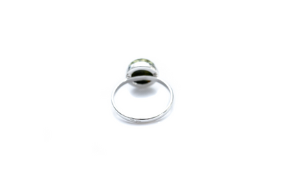 ESSENTIALS Green Amber Solitaire Ring - Minimal and Modern Jewelry Box Must-Have - BEYRUN