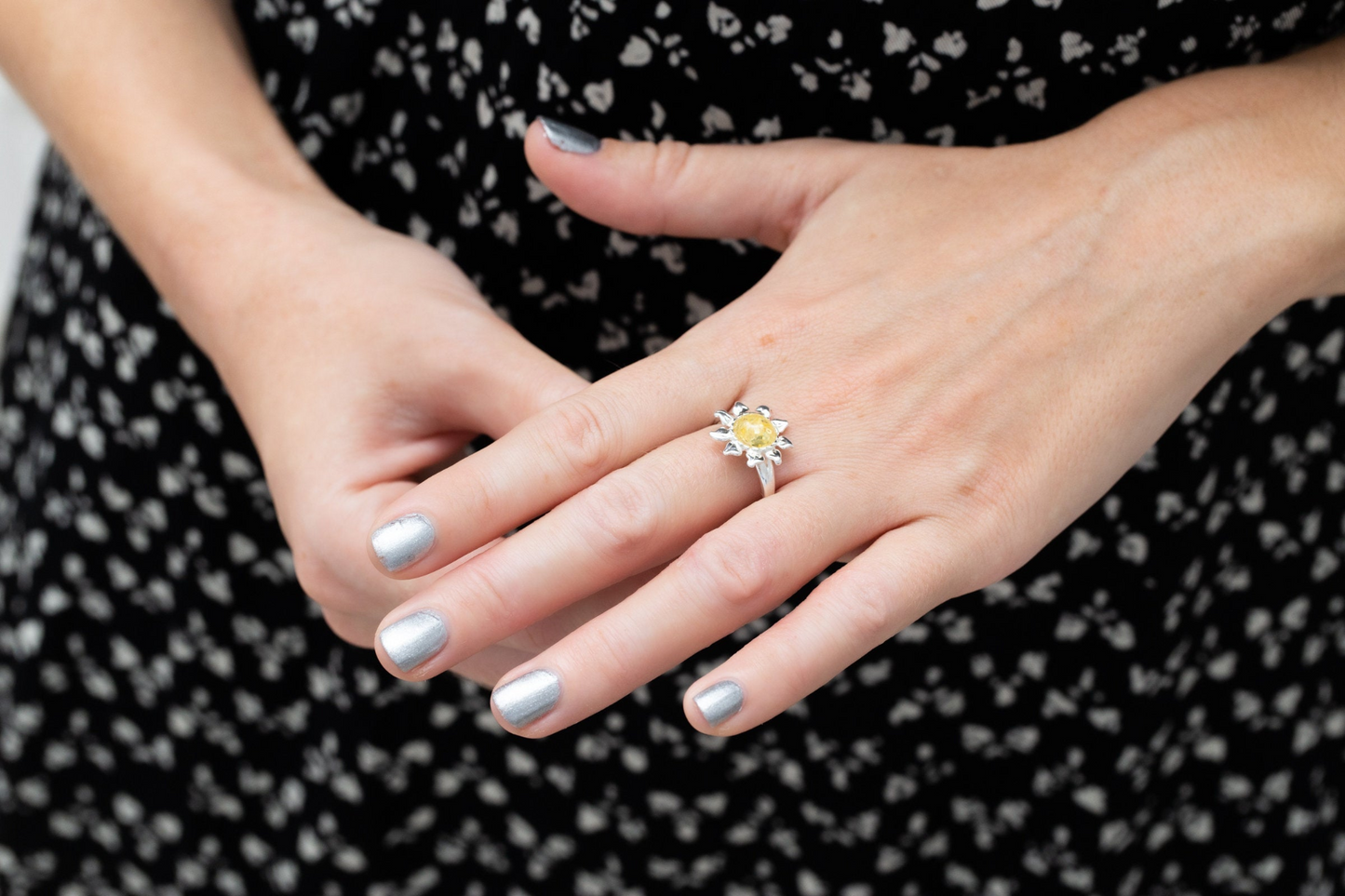 Citrus Yellow Amber Sun Ring - Sterling Silver Boho Sun Charm - BEYRUN