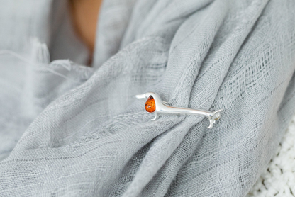 Dachshund Amber Dog Brooch - Sterling Silver & Baltic Amber, Perfect Accessory for Dog Lovers