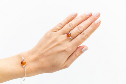 ESSENTIALS Amber Solitaire Ring - Minimal and Modern Jewellery Box Must-Have - BEYRUN