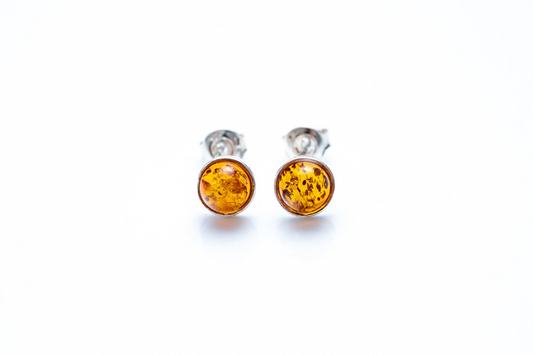 ESSENTIALS Mini Amber Stud Earrings - Minimalistic and Modern Jewelry Must-Have - BEYRUN