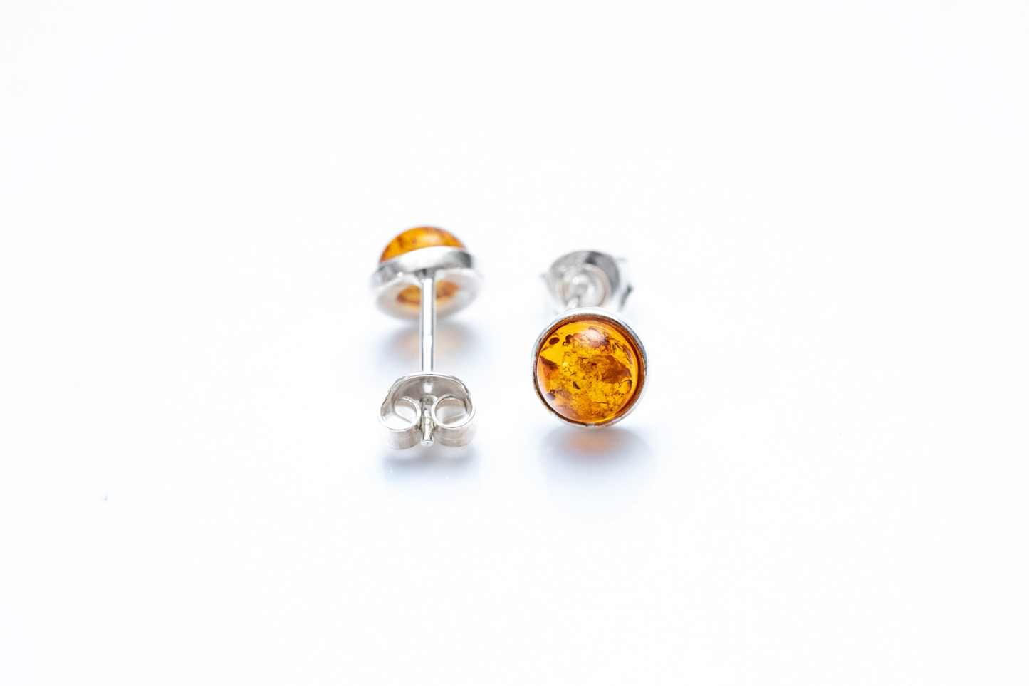 ESSENTIALS Mini Amber Stud Earrings - Minimalistic and Modern Jewelry Must-Have - BEYRUN