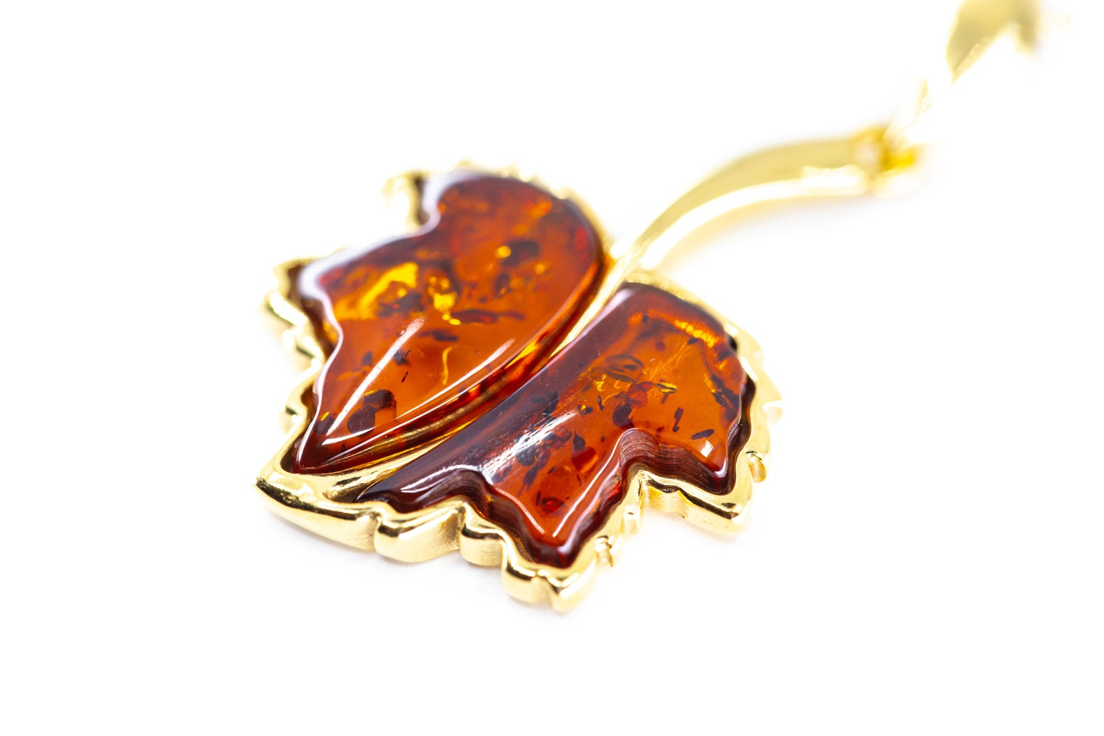 Gold Plated Maple Leaf Charm Pendant - Patriotic Amber Necklace - BEYRUN