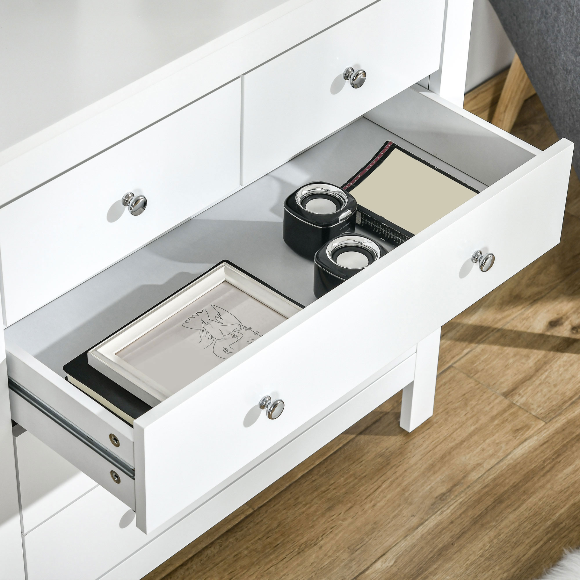 HOMCOM Modern 5 Drawer Chest of Drawers - White Storage Cabinet with Metal Handles - Bedroom Furniture - BEYRUN