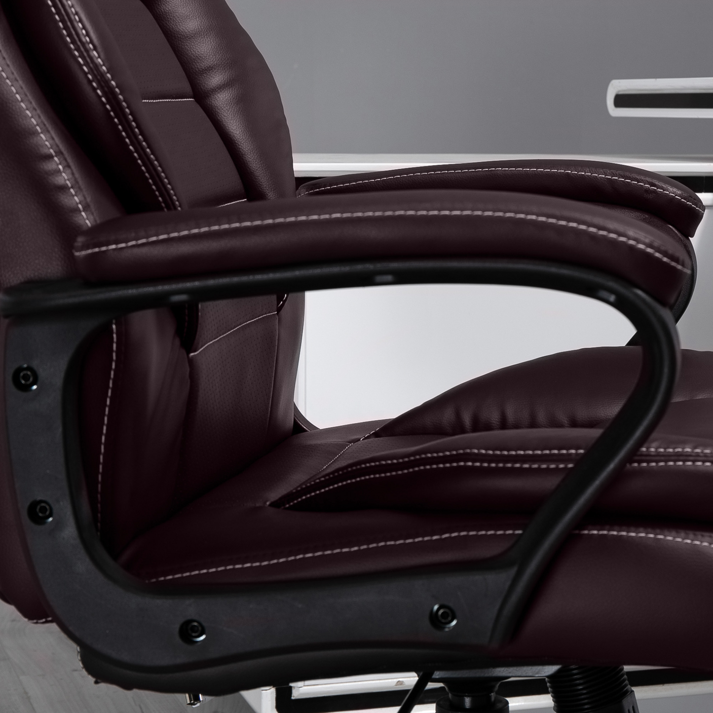 Vinsetto High Back Executive Office Chair - Brown | Ergonomic, Stylish & Comfortable - BEYRUN