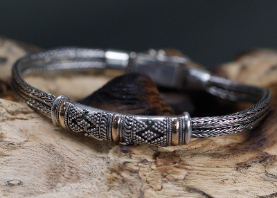 Elegant Silver & Gold Unisex Chain Bracelet at Ancient Wisdom - BEYRUN