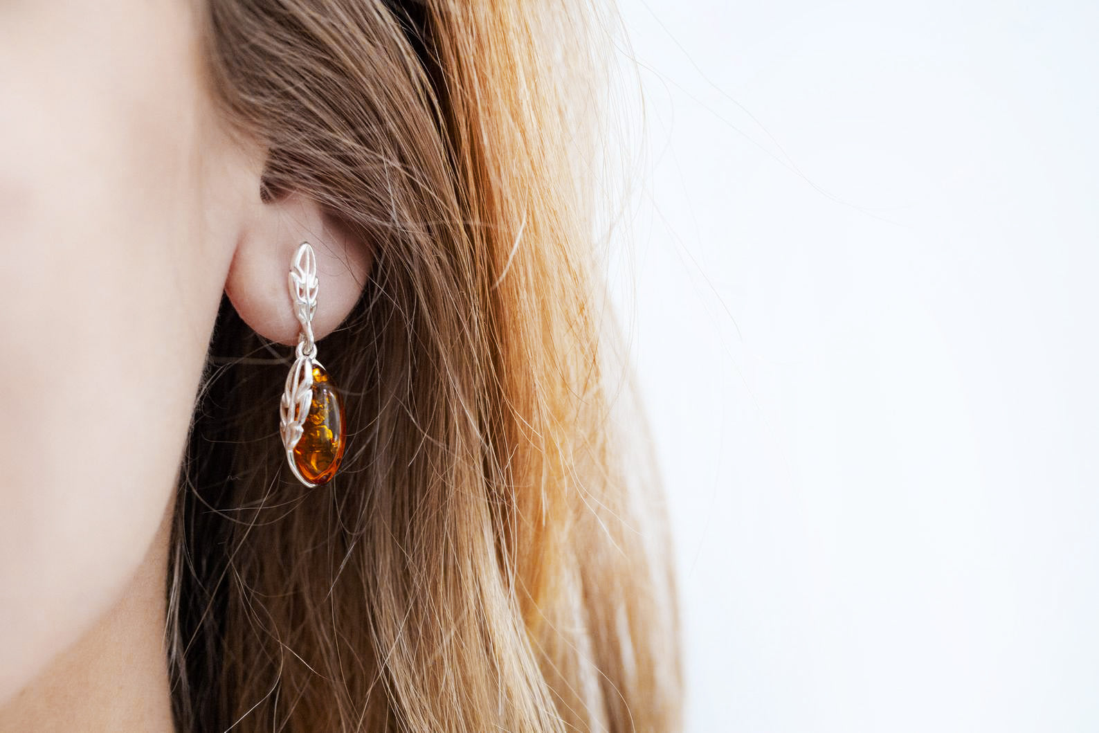 Shop the Stunning Oval Dangle Earrings - Perfect for Every Occasion - BEYRUN