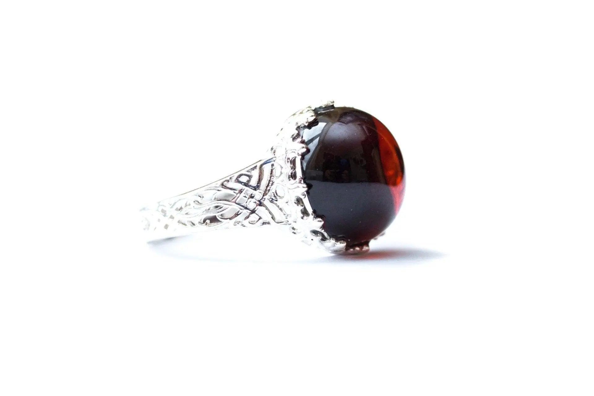 Princess Crown Cherry Amber Ring - Delicate Fashion Jewelry - BEYRUN