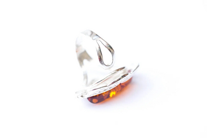 Decorative Victorian Baltic Amber Ring