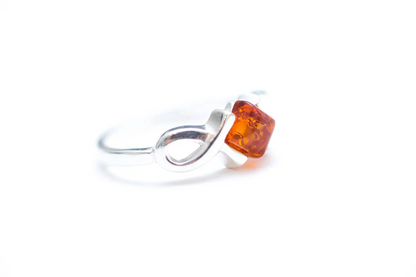 Amber Diamond Infinity Ring - Sparkling Gemstone Accessories for Every Occasion - BEYRUN