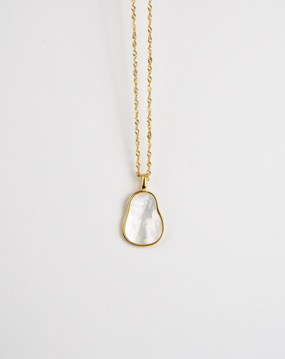 Wave Mother of Pearl Necklace - Elegant and Sophisticated | [Brand Name] - BEYRUN