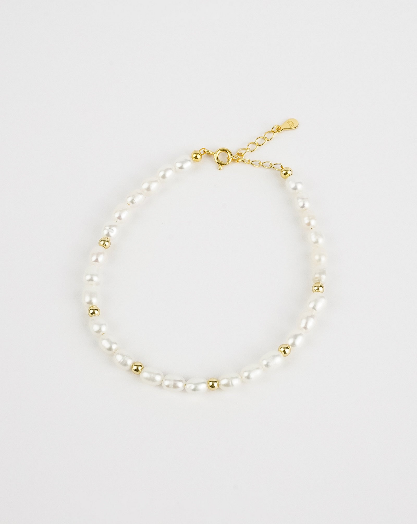 Elegant Seed Beaded Pearl Bracelet | Delicate and Lustrous – Elevate Your Style - BEYRUN