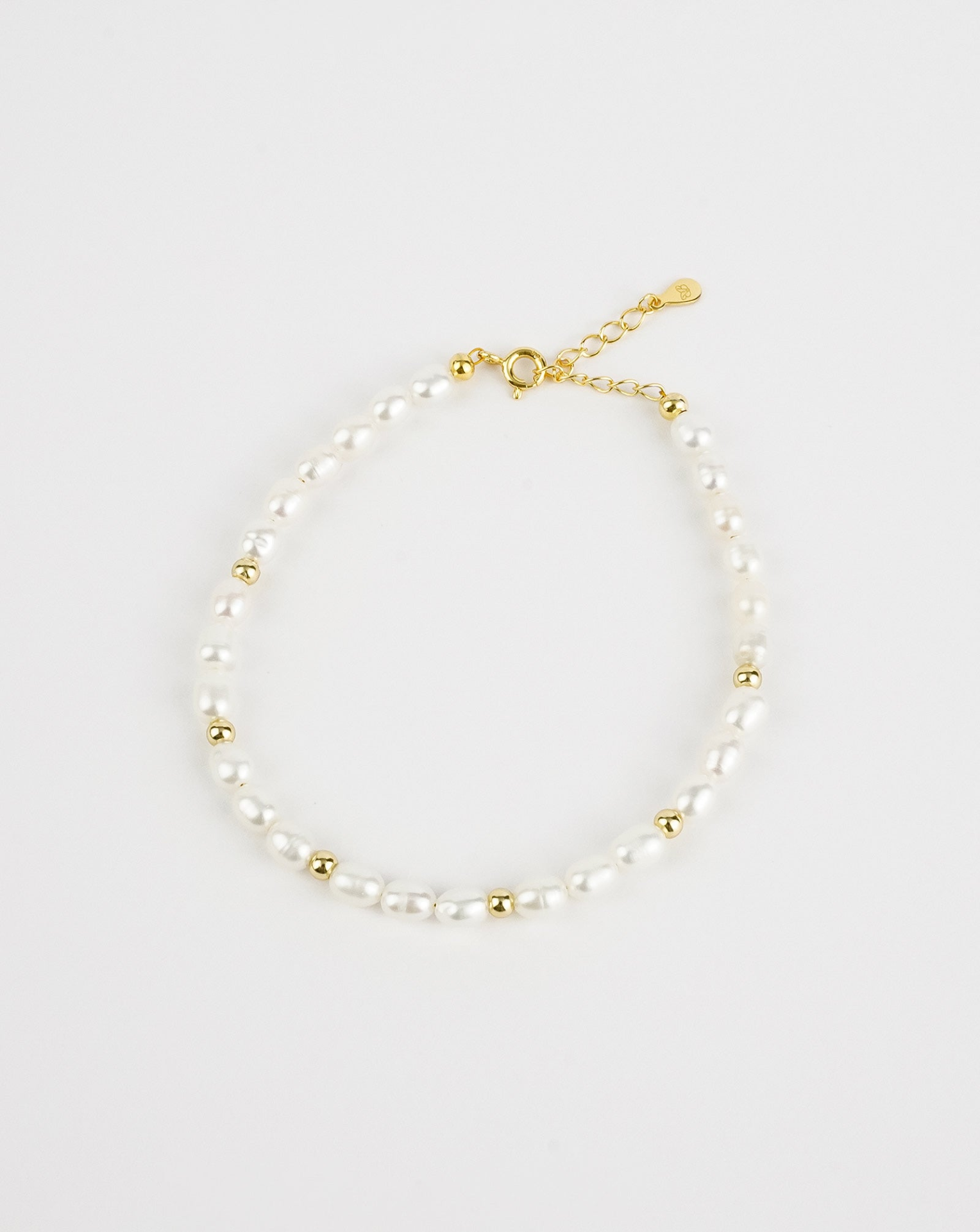 Elegant Seed Beaded Pearl Bracelet | Delicate and Lustrous – Elevate Your Style - BEYRUN