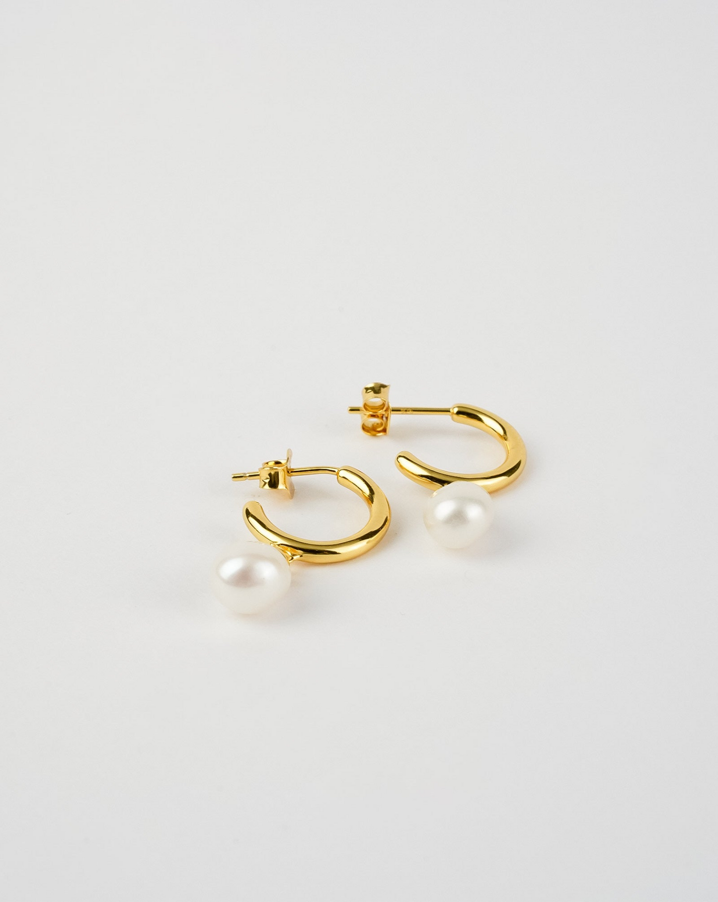 Elegant Open Back Pearl Earrings – Modern Luxury Jewelry