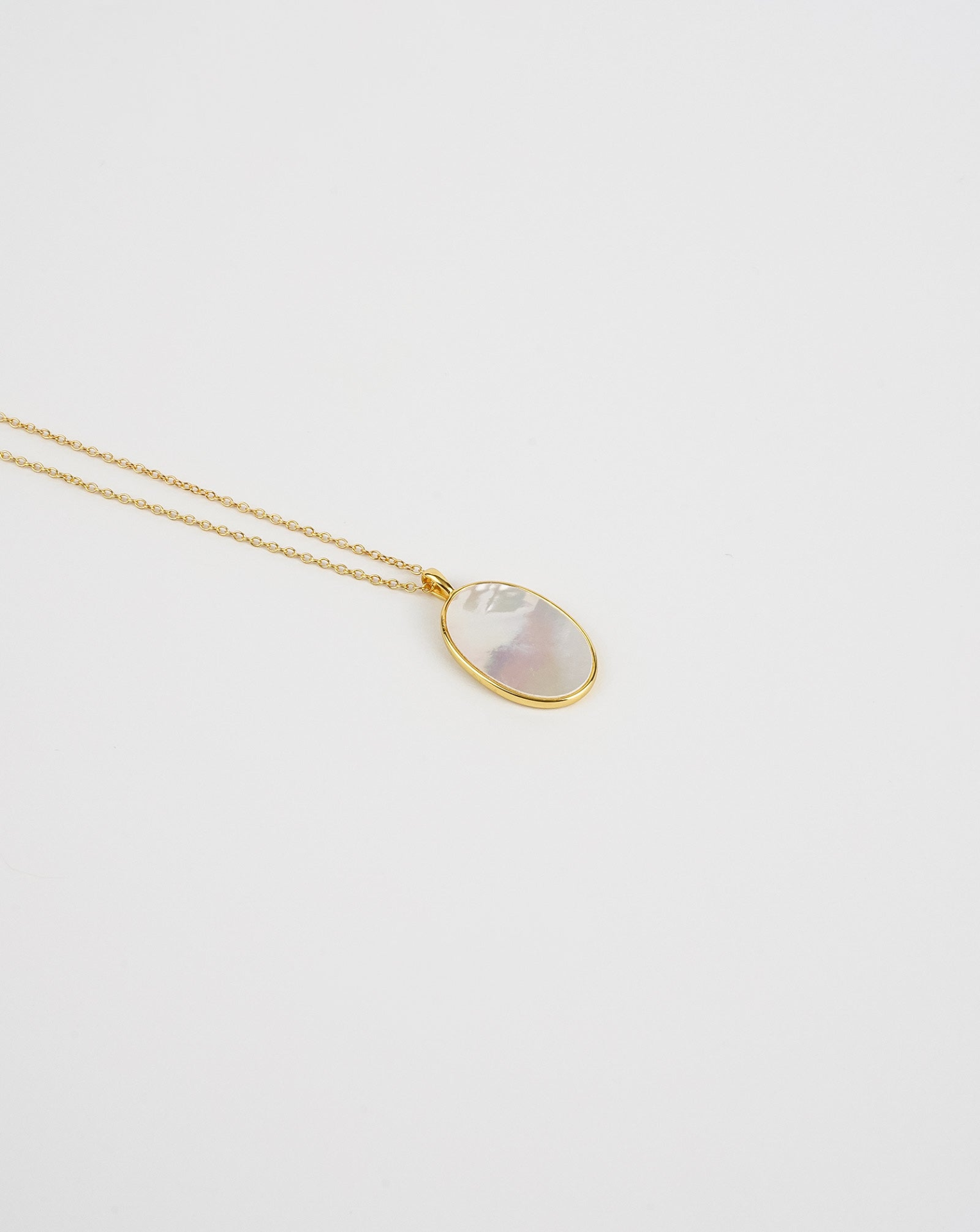 Flat Mother of Pearl Necklace - Exquisite Pendant Necklace - BEYRUN