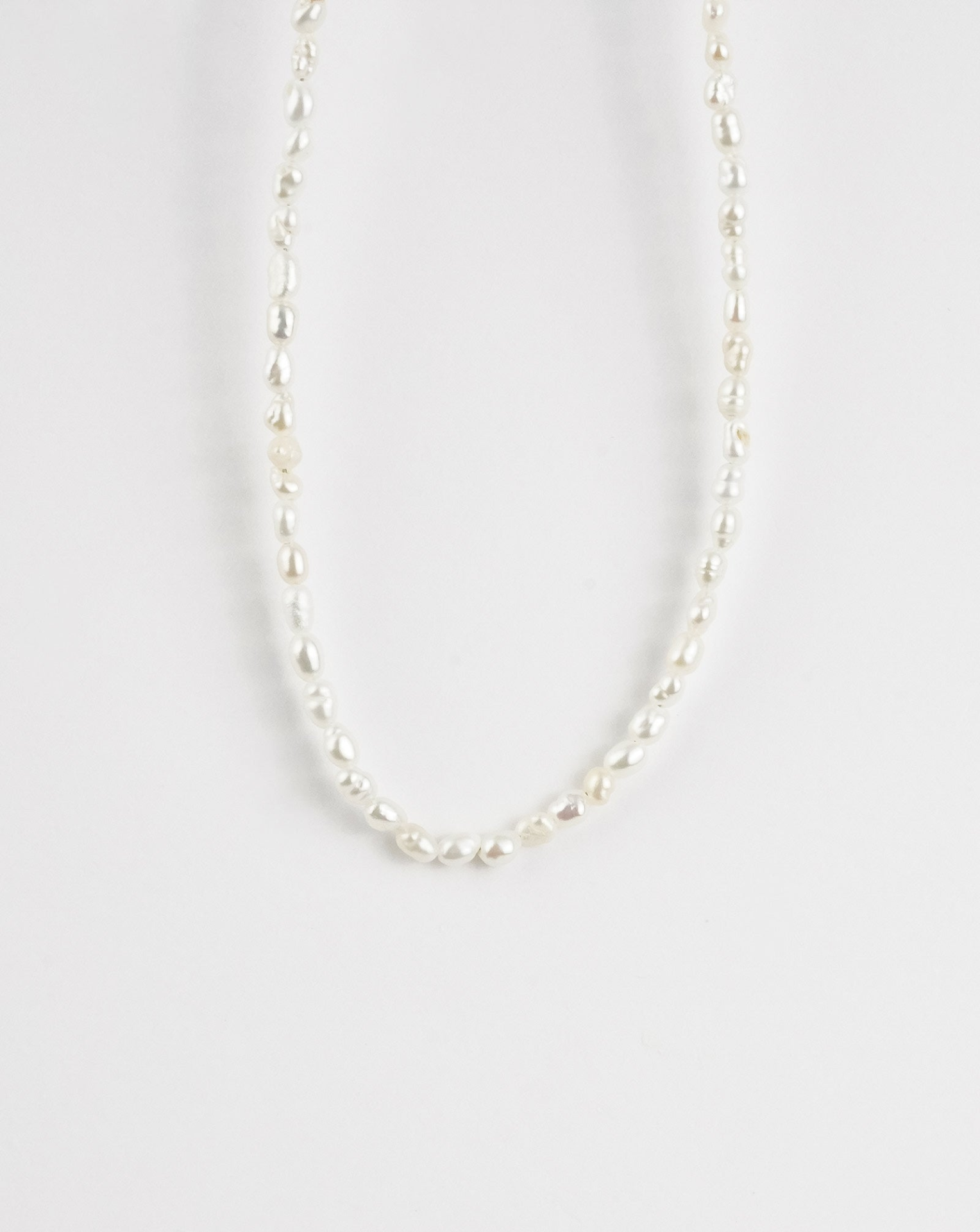 Classic Pearl Necklace - Timeless Elegance for Every Occasion - BEYRUN