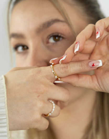 Elegant Dot Pearl Ring - Luxurious & Timeless Accessory for Any Occasion