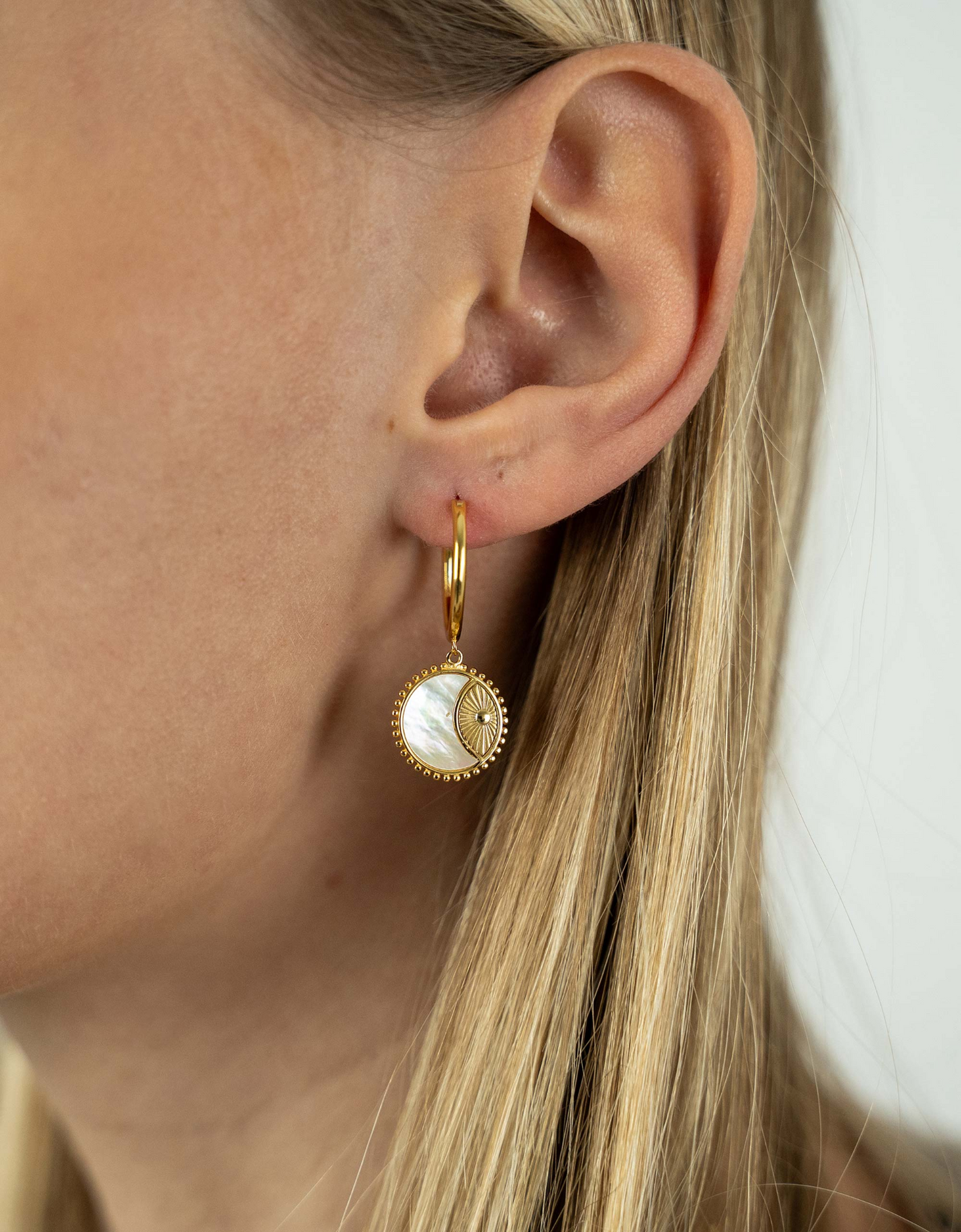 Ray of Sun Mother of Pearl Earrings – Luxurious & Radiant Jewelry