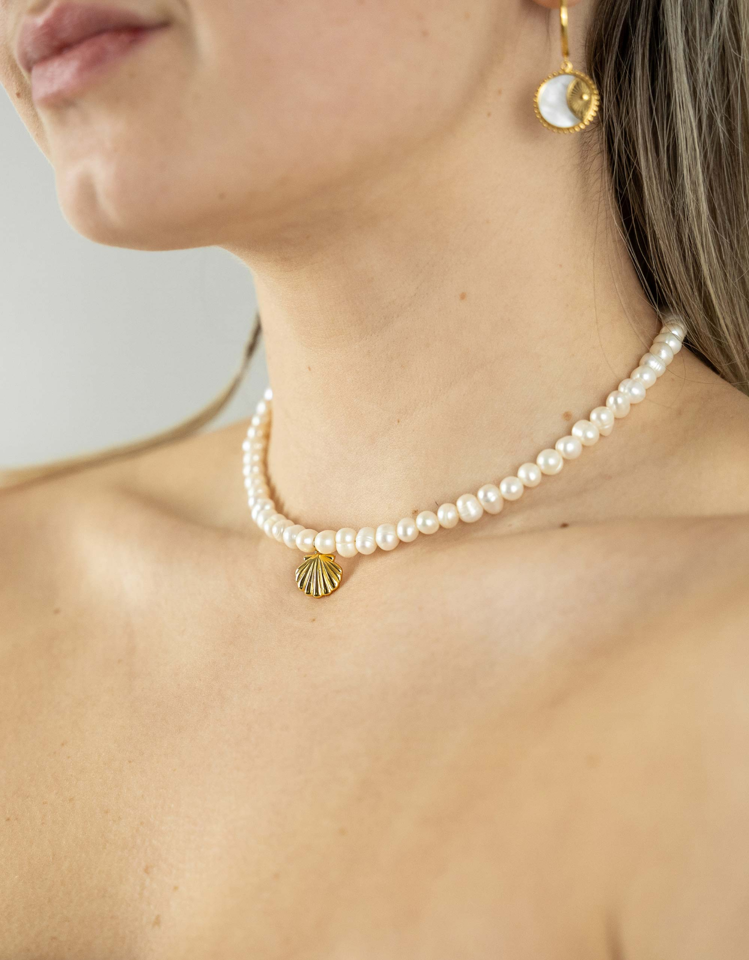 Luxurious Sea Shell Pearl Necklace - Elevate Your Style - BEYRUN