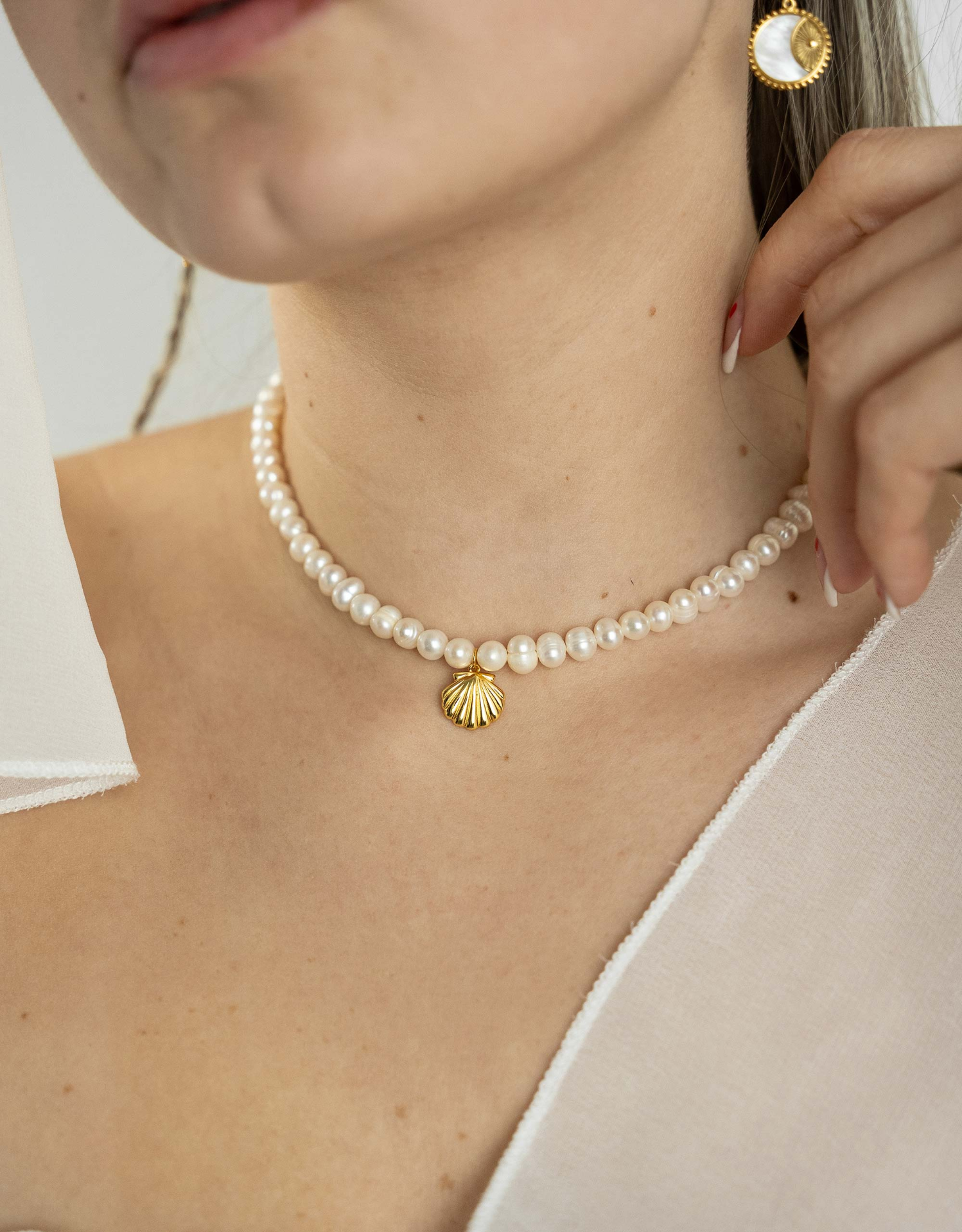 Luxurious Sea Shell Pearl Necklace - Elevate Your Style - BEYRUN