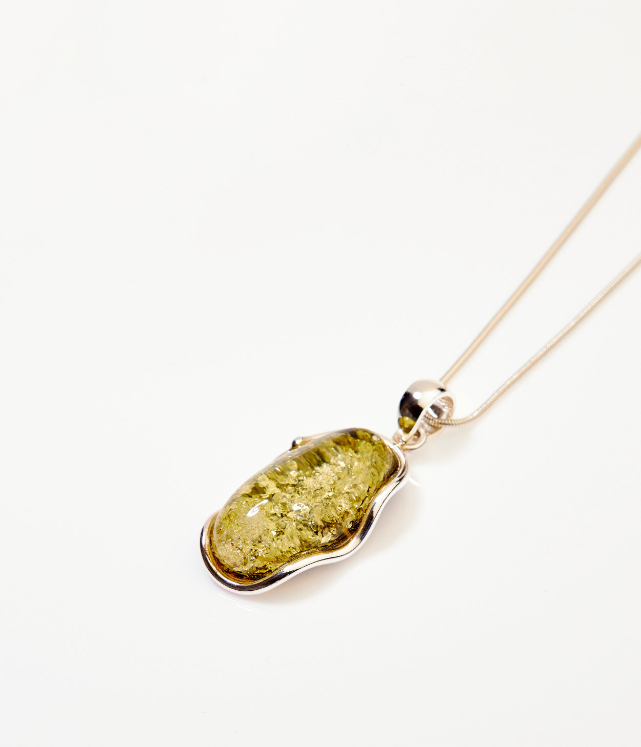 Green Ripple Pendant Necklace